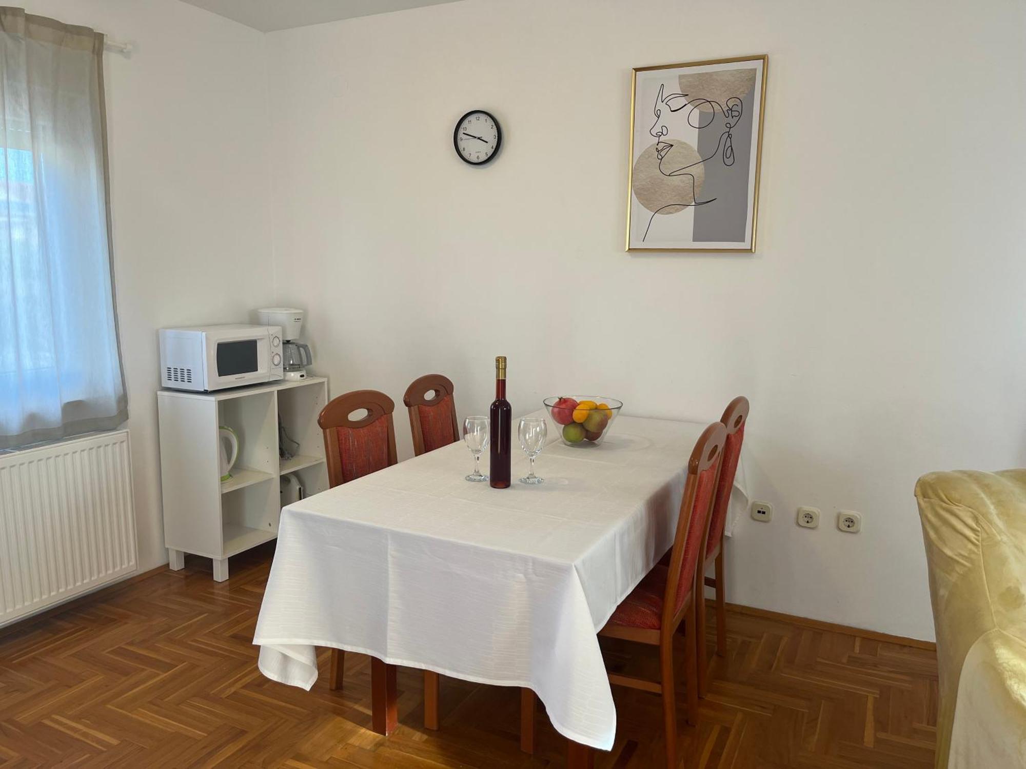 Burle Apartment With Free Private Parking Medulin Exterior foto